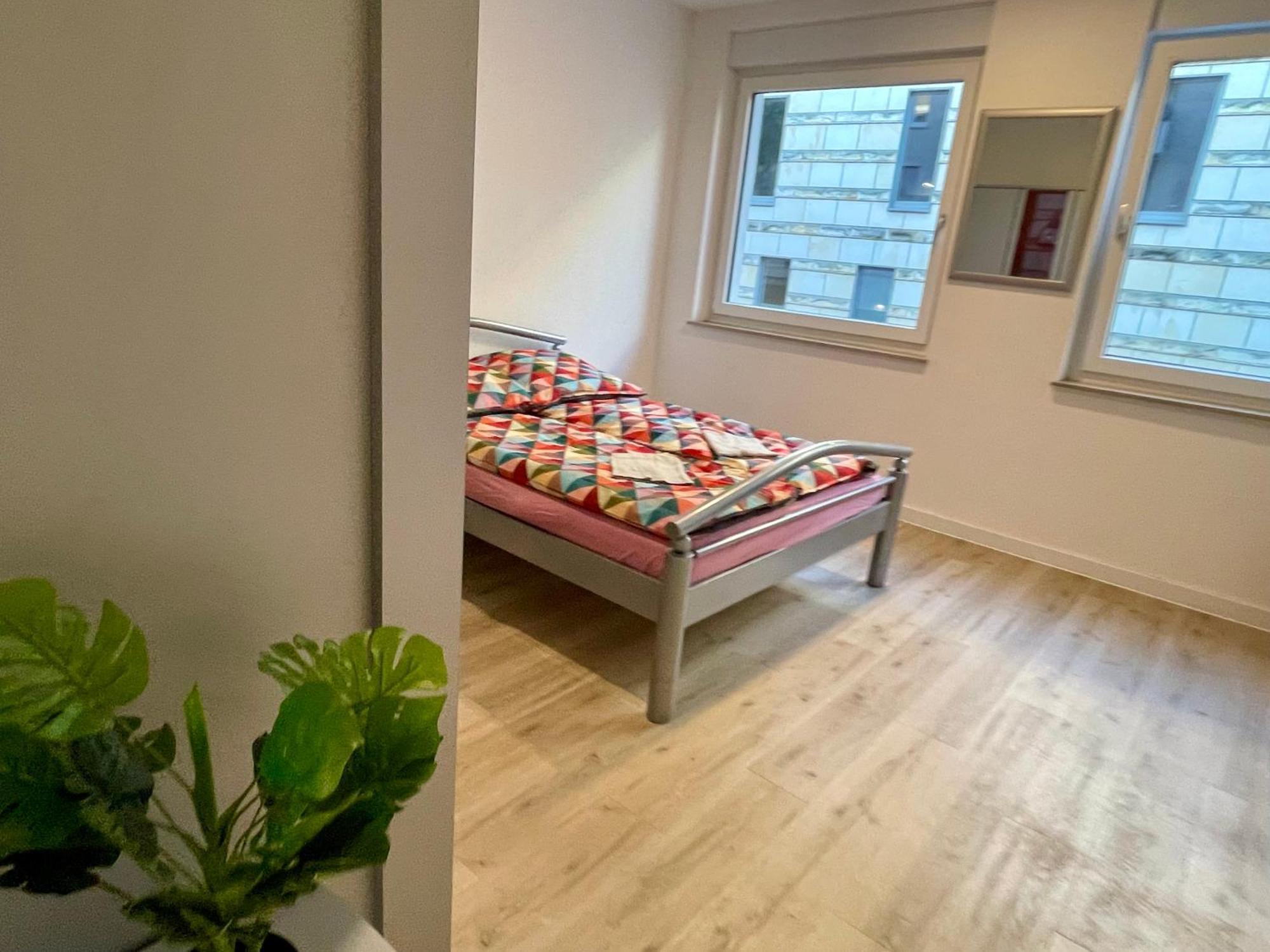 Neu Goldstadt Wunderschoenes 2 Zimmer Apartament Schloessle Zentrum Pforzheim Exterior photo